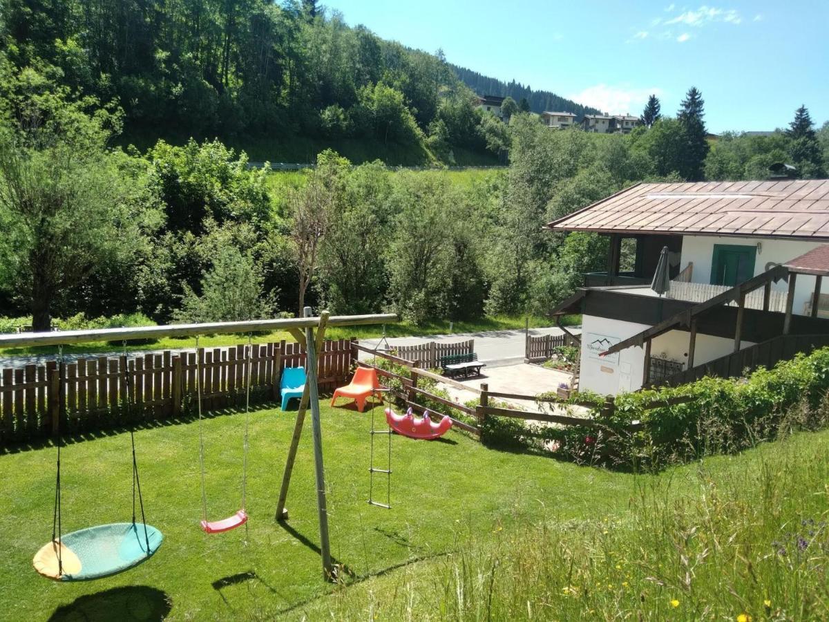 Apartment In Dienten With Mountain Views ดีนเทน อัม โฮคเคอนิก ภายนอก รูปภาพ